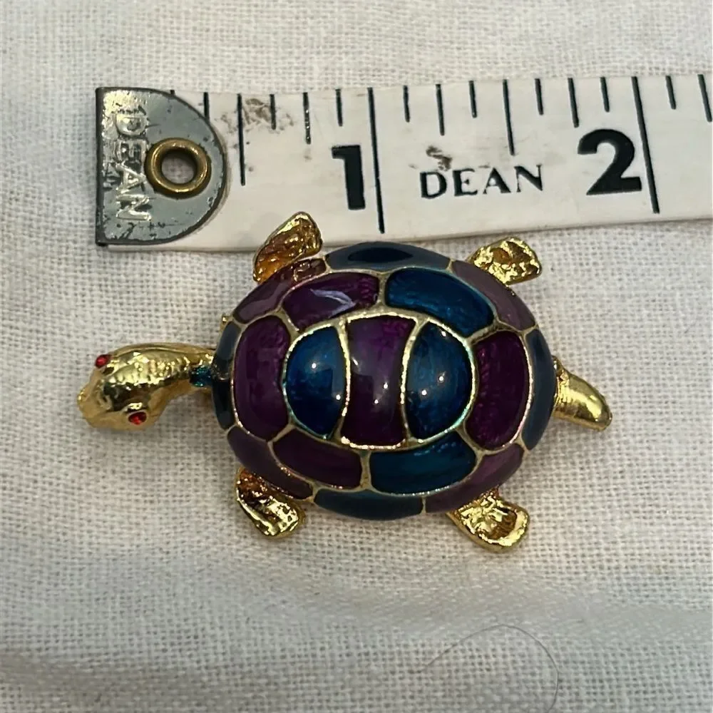 Vintage enamel Colorful Turtle Brooch